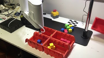 Dobot M1 con Kit de vision artificial