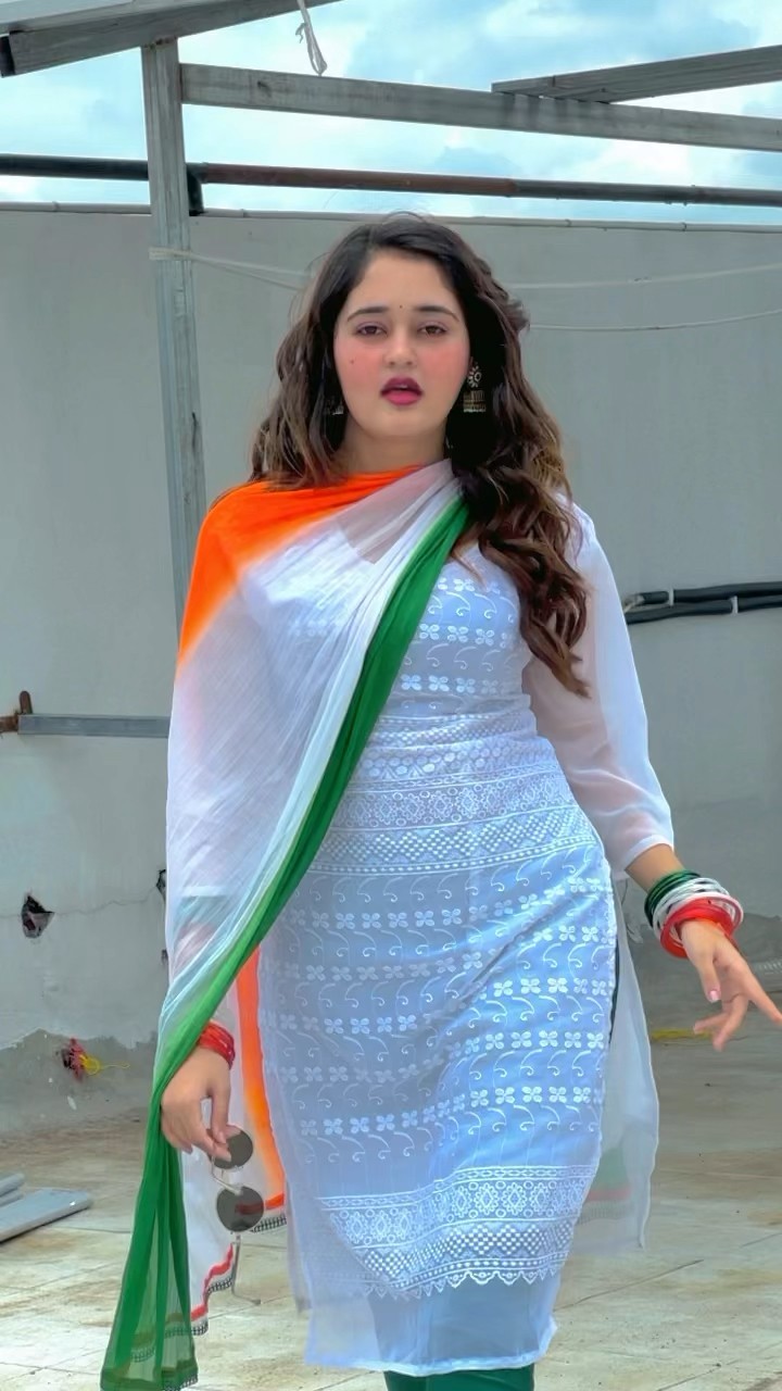Sabse agge honge Hindustani #bindaaskavya #shorts