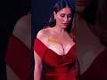 Kareena Kapoor Red Carpet Walk | Kareena Kapoor Khan sets Filmfare Awards Red Carpet on fire #Shorts
