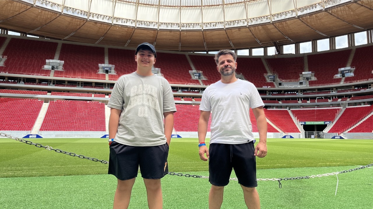 Tour  no segundo maior estádio de futebol do Brasil / Estádio Mané Garrincha - Brasília -DF