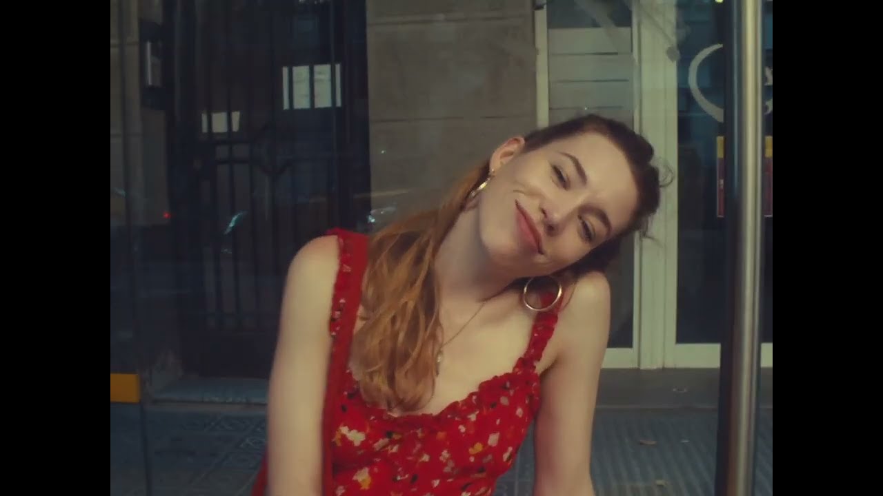 Sarah Close - Getting Older (Official video)