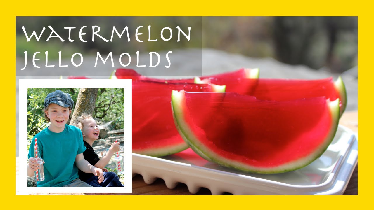 Watermelon jello mold: So much summertime fun! 