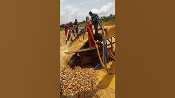 Gold mining in Africa 500 grams a day