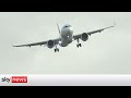 Storm Eunice: Planes struggling to land at Heathrow compilation