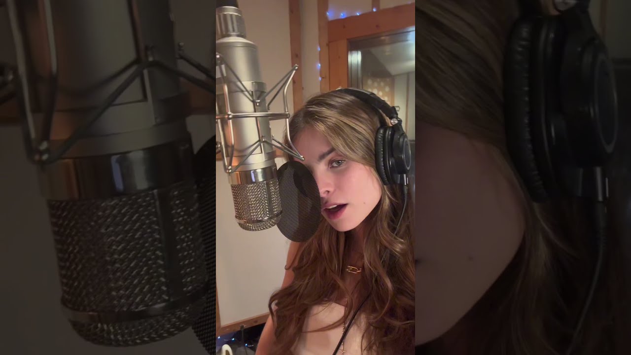 We Are Experts In Tiktoking The Studio Have You Been Streaming Let S Go GIULIABE
