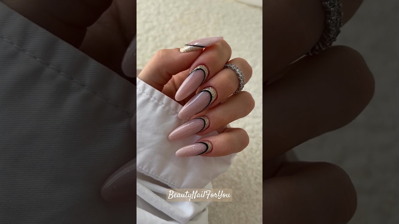 french nail art: Do you like this French nail style?