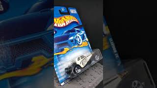 2000 Hot Wheels '37 Bugatti White #hotwheels #bugatti #diecast #shorts