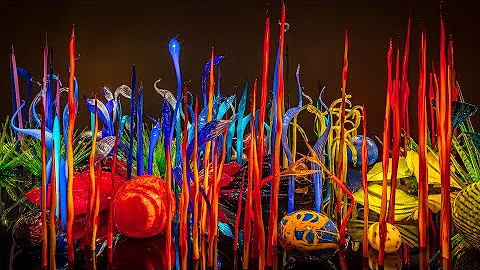 Dale Chihuly's Mille Fiori