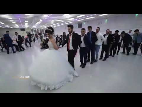 اجمل فتاه ترقص باكيه في زفافها