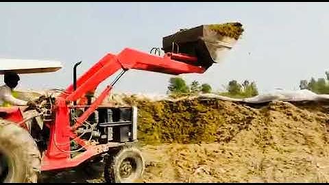 Feed Mixing For Your Dairy Farm with REDOX Double Auger Feed Mixer -