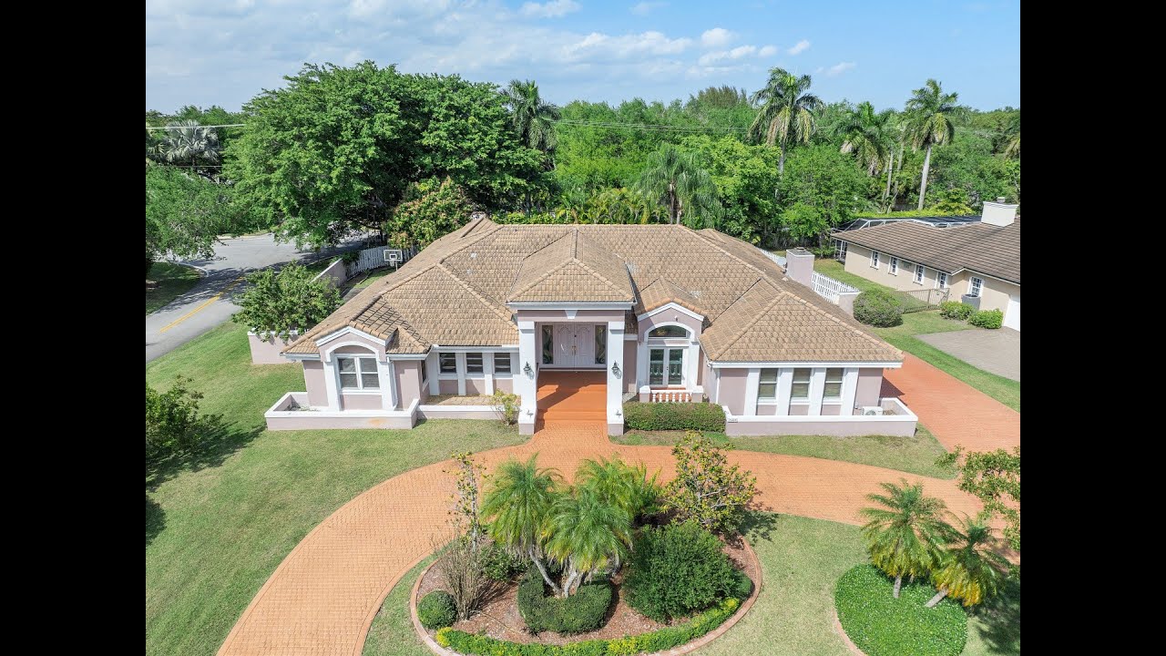 7469 SW 168th Terrace Palmetto Bay, FL | ColdwellBankerHomes.com
