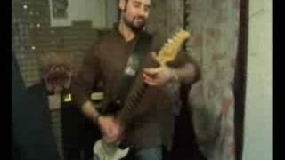 Barba Jamming On A No-Gibson Guitar