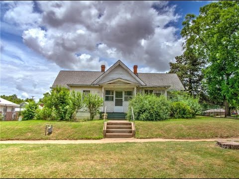 1027 W Idaho Avenue, Chickasha, OK home video tour
