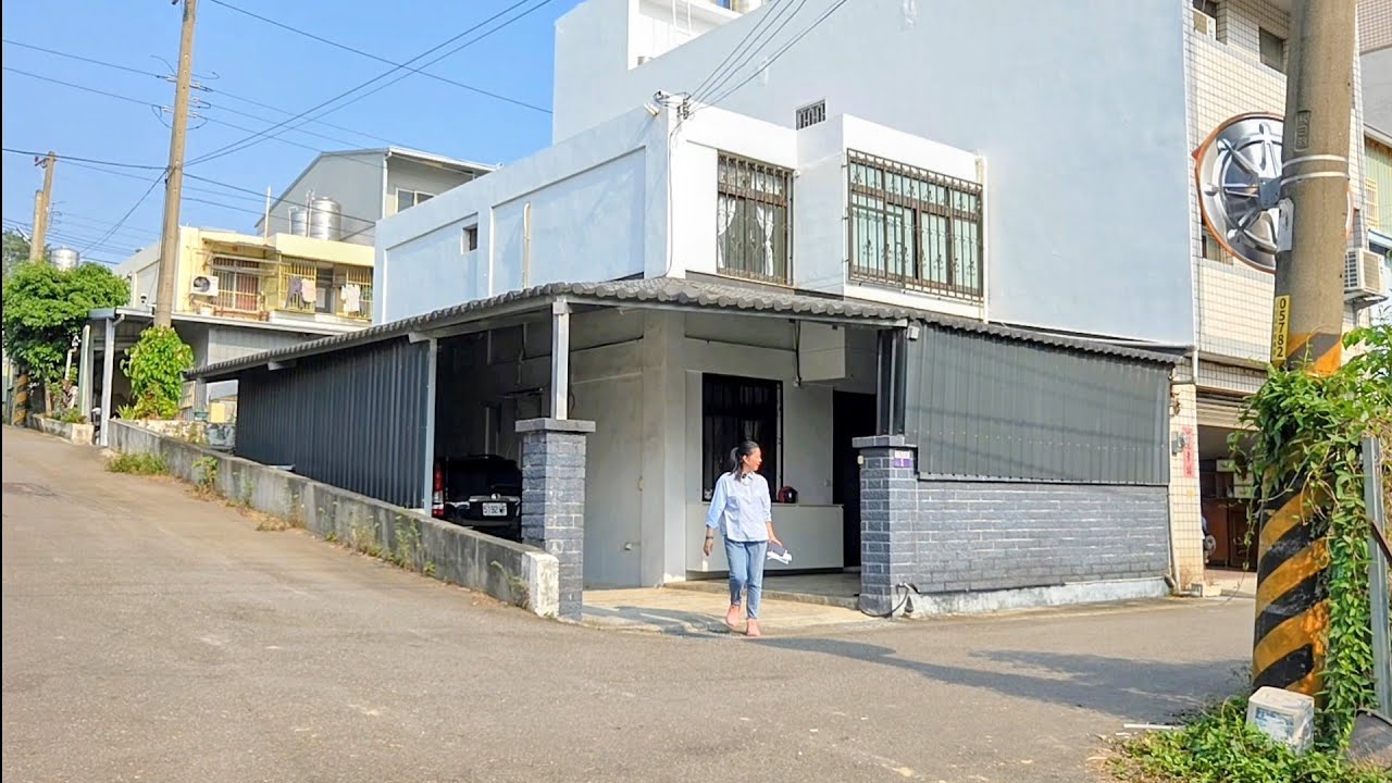 已下架。鬧中取靜稀有邊間3面臨路側院可停雙車40坪超大地坪超大面寬只要788萬台中大肚近市區2樓透天4房2衛水電有更新過近大肚車站沙田路商圈生活機能佳（門口圍牆打掉可再停一台0977188512傅晏棠