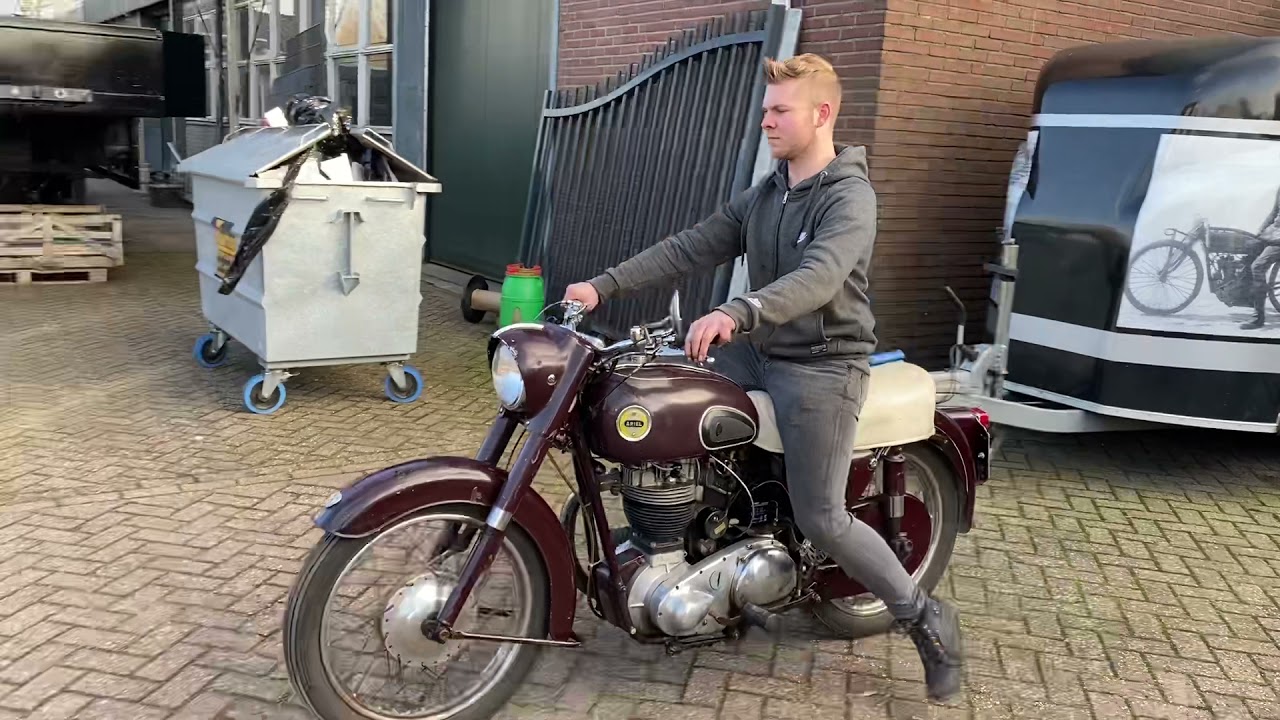 ARIEL RED HUNTER 500 1957