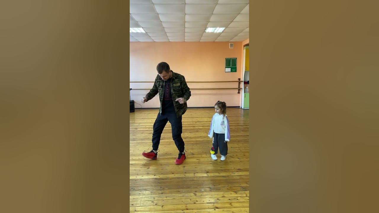 Дети танцуют шафл. Шаффл танцоры. Детский шафл танцы. Дети танцуют шафл. Шаффл танцы.
