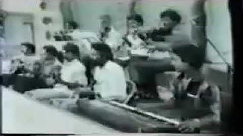 മാരിവില്ലിൻ തേൻ മലരേ മാഞ്ഞു പോകയോ