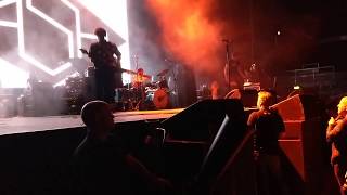 Ash - Goldfinger (Live at Wembley Arena 28/10/17)