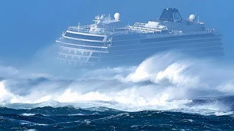 Biggest Cruise Ships Can Sinking After Being Wrecked During Monstrous Storm & Dangerous Giant Waves