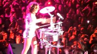 Rihanna - Plays drumsolo live at Antwerp October 22th (HQ)