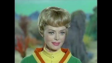 Argument to Moderation - Lost in Space example - Fallacious Trump e114