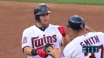 DET@MIN: Grossman lines a double to left, plates Sano