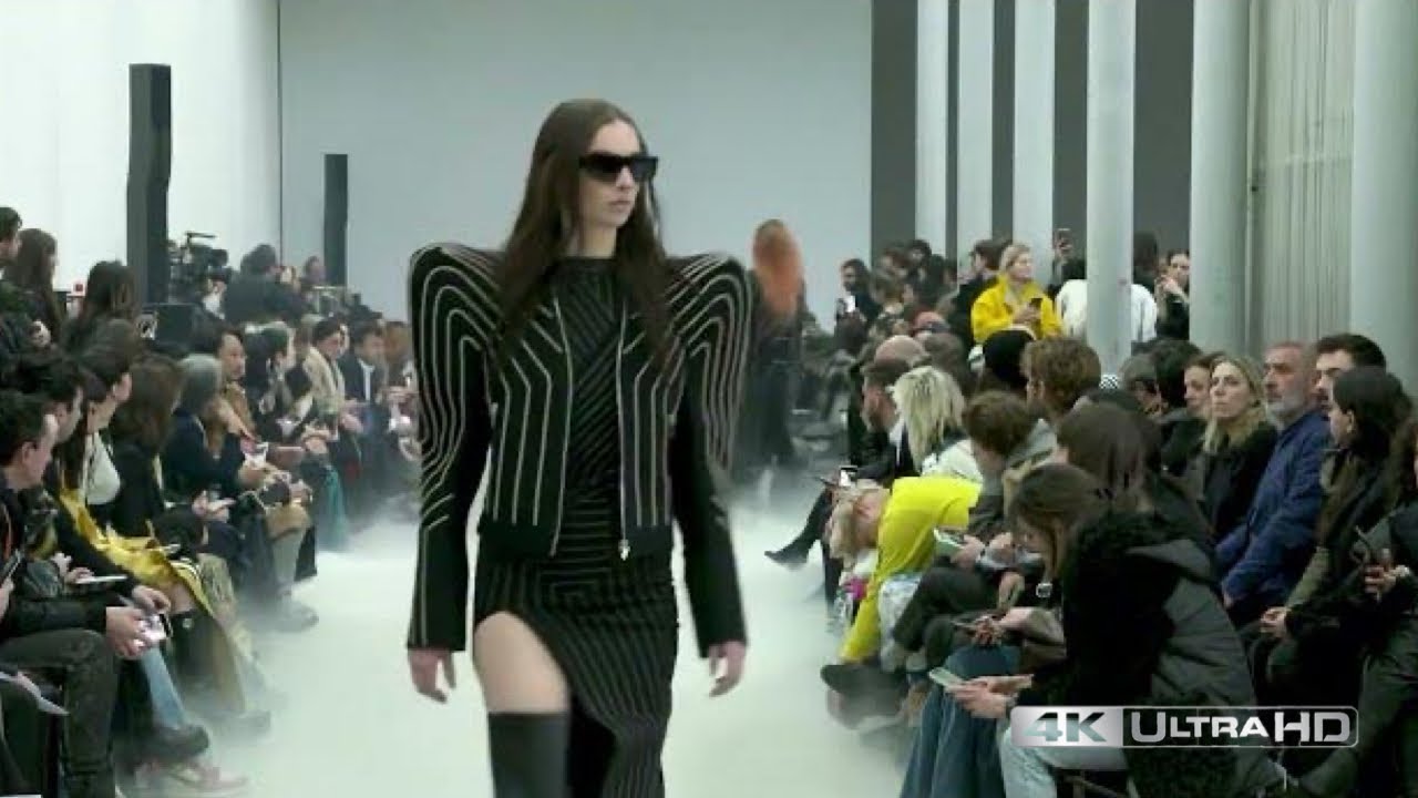 Rick Owen's - FW20 PERFORMA Women's Runway Collection - 4k Ultra