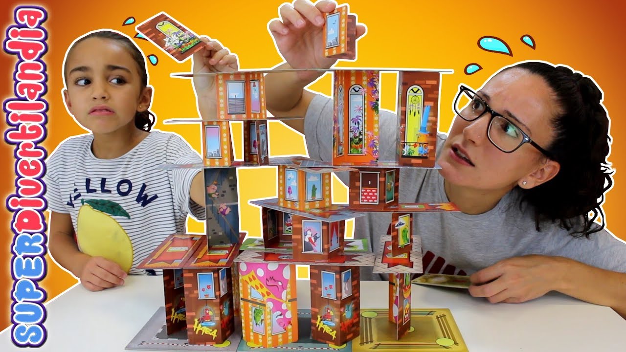 Rhino Hero! SUPERHEROES y RASCACIELOS! SUPERDivertilandia.