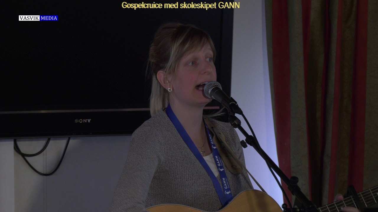 (2377) Emilia Linberg: Jag holder kvar (oversettelse: Emilia Lindberg)