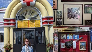Augustino's Rock & Roll Deli & Grill | Rock & Roll Memorabilia | Vegetarian