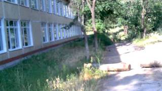 Вырубка деревьев у школы №126 в Алматы.(Вырубка деревьев у школы №126 в Алматы., 2011-06-28T13:33:07.000Z)