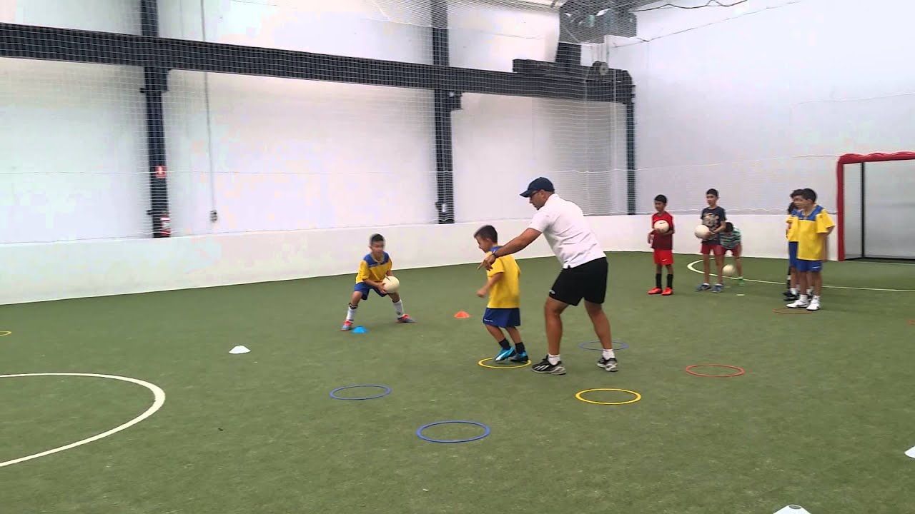 Mondo football soccer school