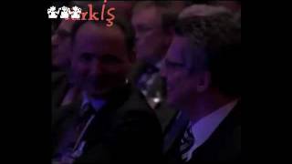 Kopturan Cok Komik Merkel Azmis Biktim Diyorrrrr....koptuuuuuuuuuum