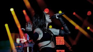 Anitta performando música nova na Arena Brasileira em SP