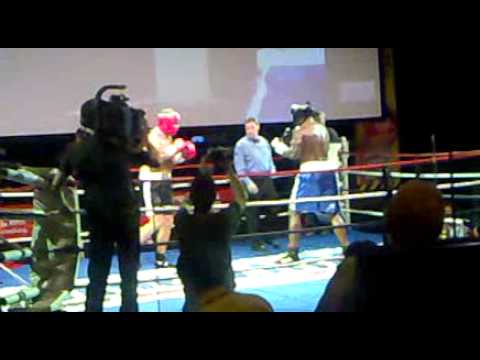 Wendell Sailor VS Warrick Capper Celebrity Boxing Match