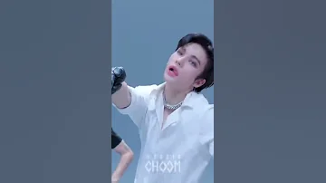What They Showed Vs What He Did Hyunjin Straykids Skz Straykidsedit 