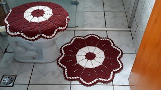 JOGO DE BANHEIRO DE CROCHÊ - TAPETE PÉ DO VASO