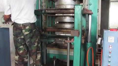 solid forklift tyre curing machine