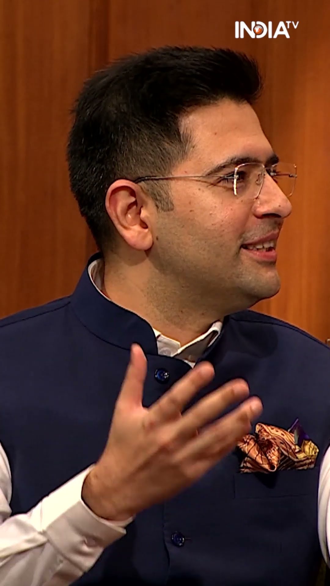 #raghavchadha के दोस्त पैसे कमाते हैं, क्यों नहीं कमाते? #parneetichopra #rajatsharma #aapkiadalat
