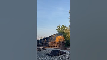 CSX train I003 with a horn salute and track geometry boxcar! #csx #train #sunset
