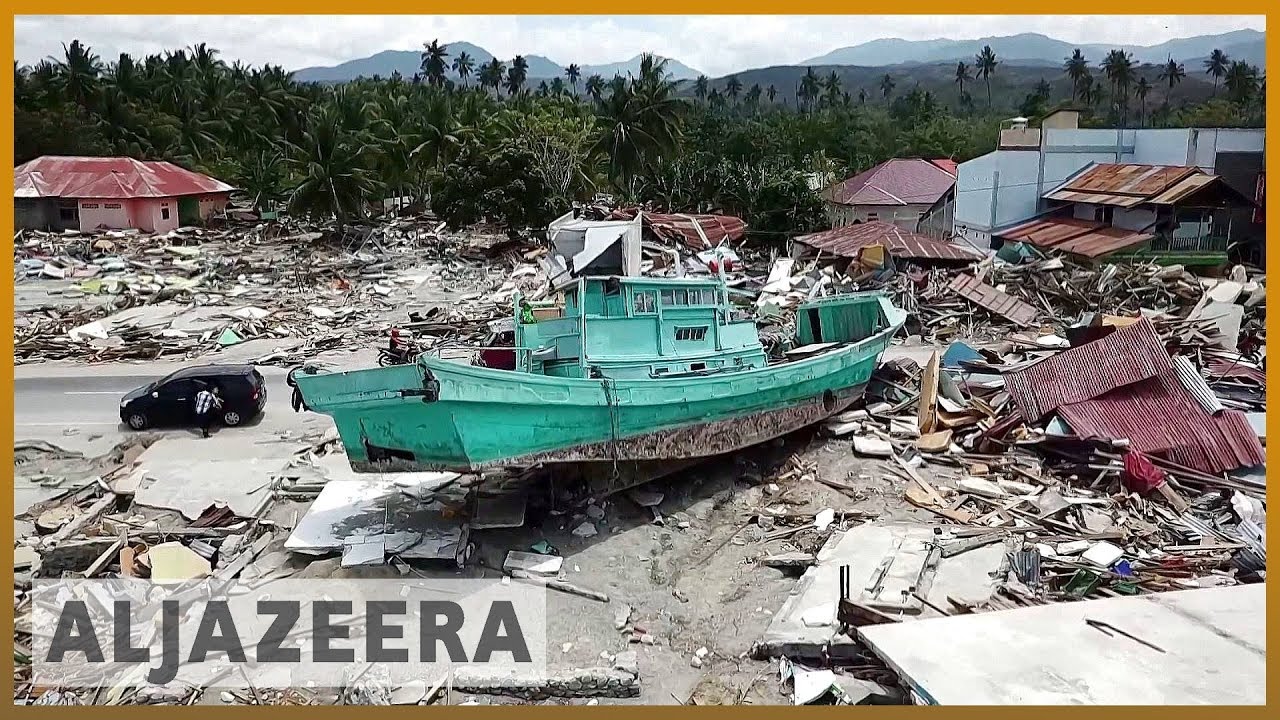 كارثة إندونيسيا: اعتقال 92 شخصًا بتهمة النهب | الجزيرة الإنجليزية
