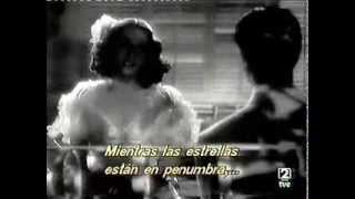 Whispers in the Dark   Artistas y modelos. Connie Boswell.