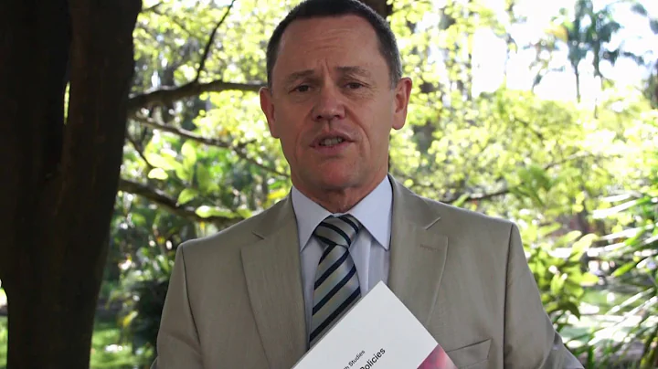 Simon Upton, OECD, about the world's problem of scale