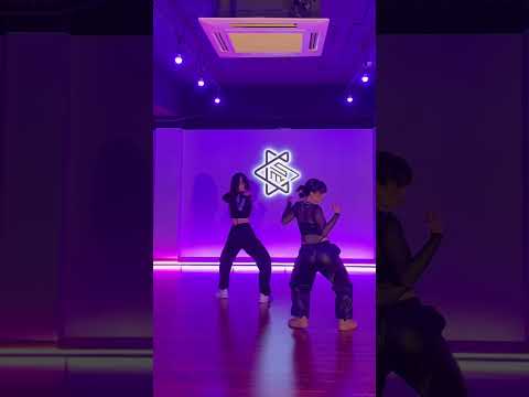 🧠:Hip J #lisa #newwoman #girlshiphopdance #dance #dancer #choreographer #choreo #대구댄스학원 #shorts