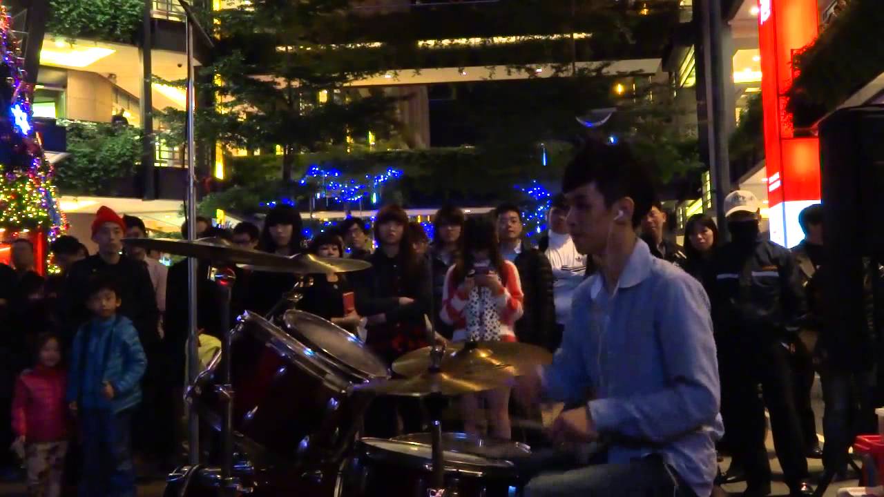 街頭藝人 換證 20131206 李科穎 *五月天-傷心的人別聽慢歌*