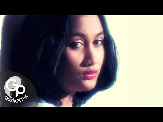 Nila Sari - Ingin Memeluk Dirimu (Official Music Video) class=