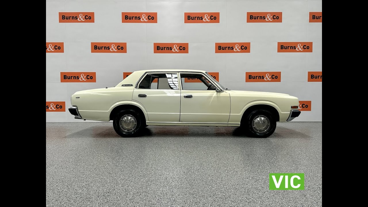 1975 Toyota Crown Sedan - YouTube