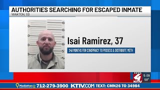 Authorities search for escaped inmate from South Dakota