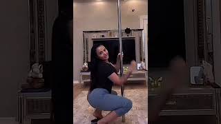 Melek Azad Twerk Canlı Yayında