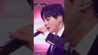 🩷Seongri🩷 The legendary prince’s runway, with footwork, body movements, and gestures that are so ...